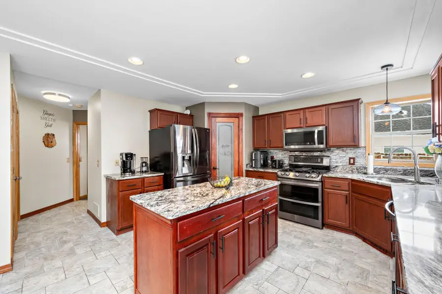 1156 Pond Curve, Waconia, MN 55387 - #3