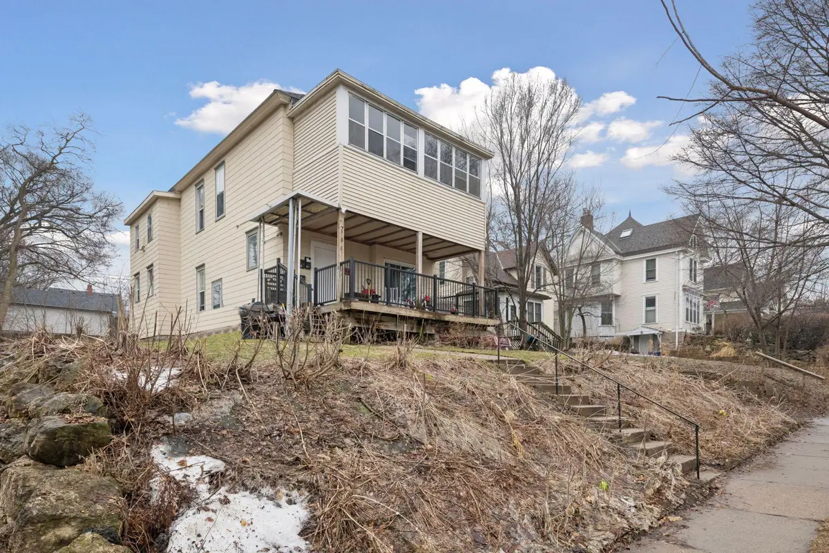 306 King Street W, Saint Paul, MN 55107 - #1