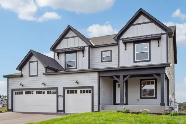 1015 Legacy Drive, Delano, MN 55328