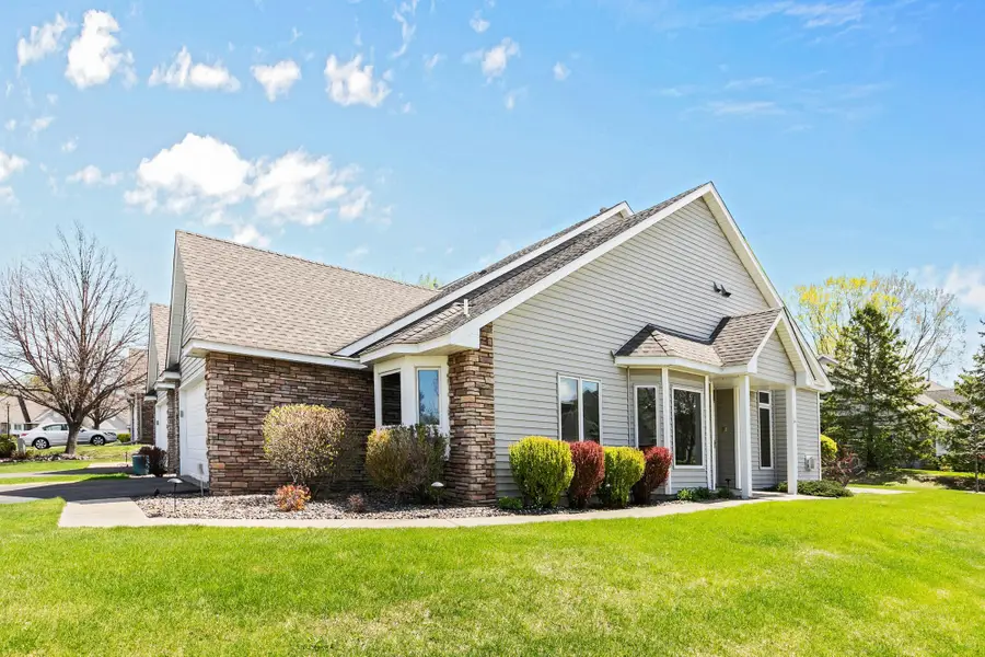 1039 Westcliff Curve, Saint Paul, MN 55126 - #2