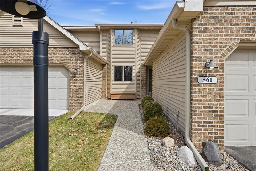 561 Deer Ridge Lane S, Maplewood, MN 55119 - #3