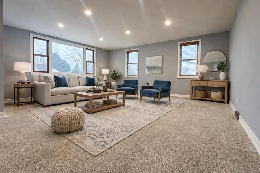 616 W Redwood Street, Marshall, MN 56258 - #3