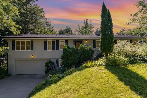 5513 Mirror Lakes Drive, Edina, MN 55436