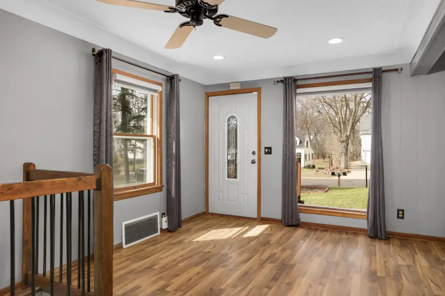 1714 Howard Street N, Maplewood, MN 55109 - #2