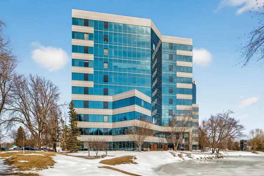 5601 Smetana Drive #101, Minnetonka, MN 55343 - #2