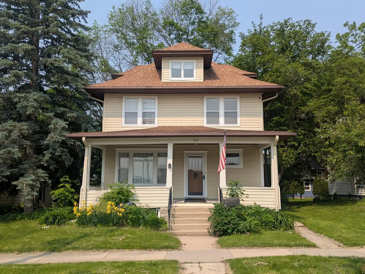 611 5th Avenue Sw, Rochester, MN 55902 - #1