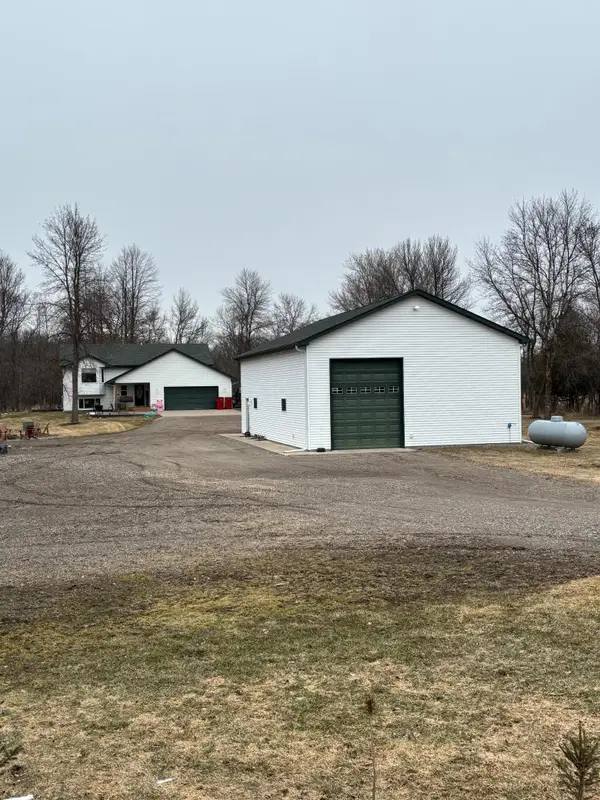 5953 236th Avenue Nw, Saint Francis, MN 55070