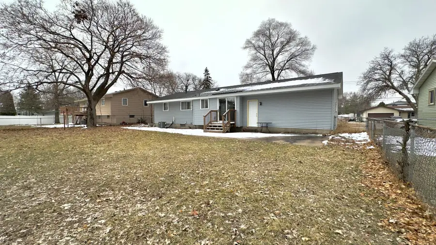 849 81st Avenue Ne, Spring Lake Park, MN 55432 - #3