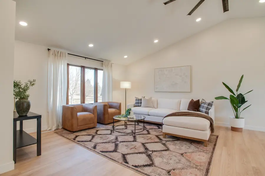 2808 38th Avenue S, Fargo, ND 58104 - #3