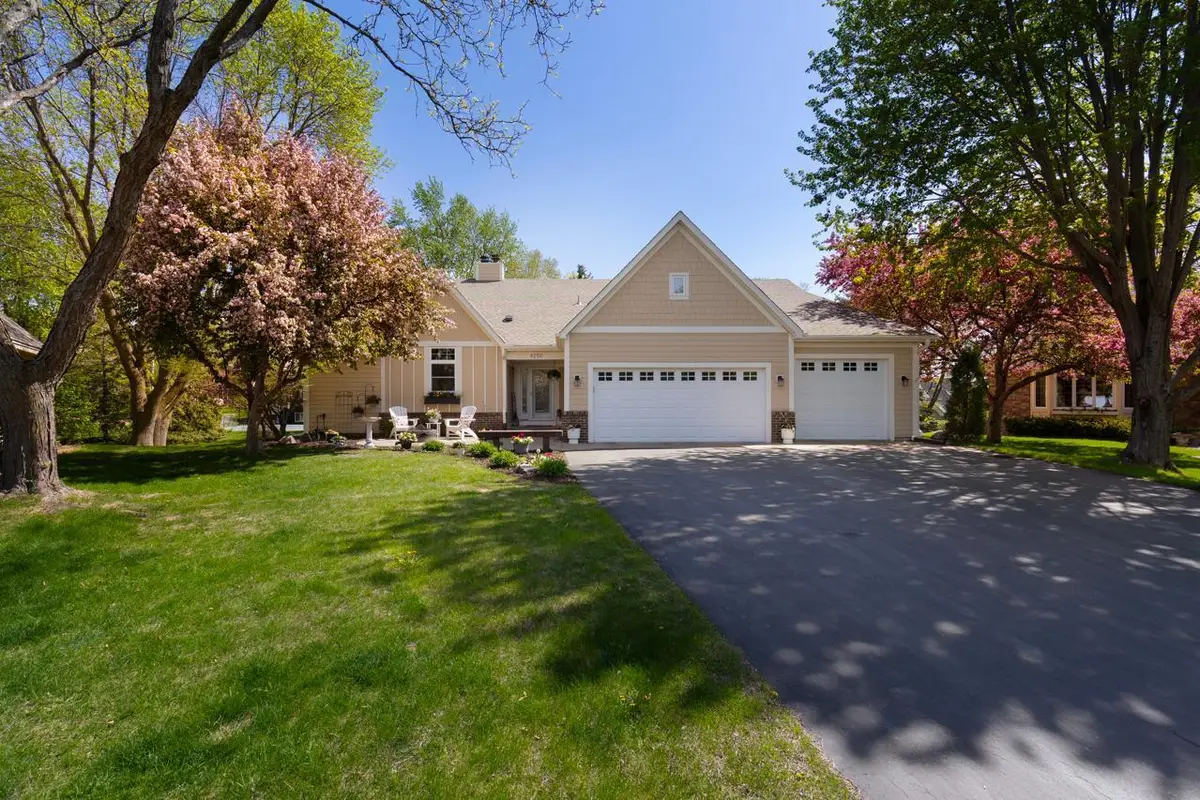 4250 Kingsview Lane N, Plymouth, MN 55446 - #1