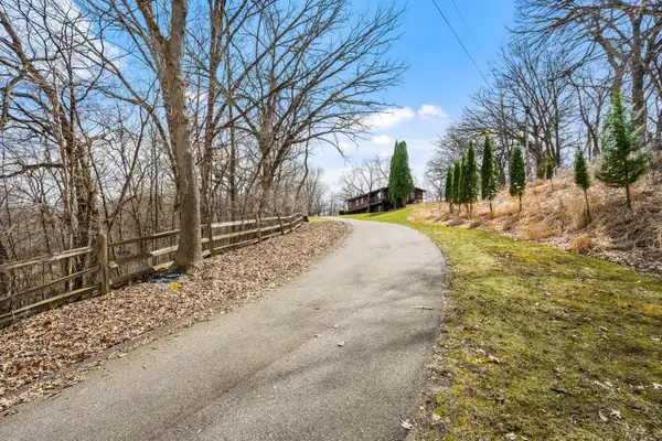 17125 Stodola Road, Minnetonka, MN 55345