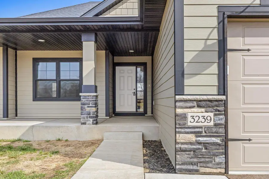 3239 Constance Boulevard Ne, Ham Lake, MN 55304 - #3