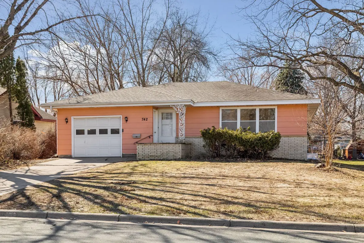 742 Atwood Street S, Shakopee, MN 55379 - #1