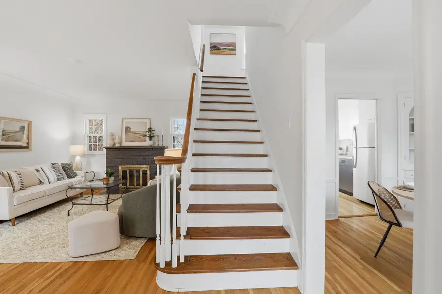 571 Griggs Street S, Saint Paul, MN 55116 - #2