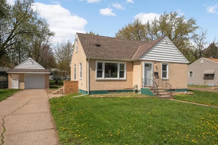 4525 Adair Avenue N, Crystal, MN 55422 - #2