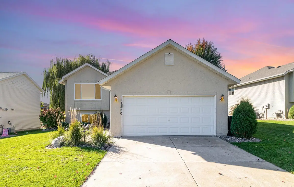 21220 Ilavista Way, Lakeville, MN 55044 - #1