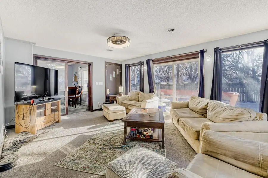 4450 38th Avenue N, Robbinsdale, MN 55422 - #2