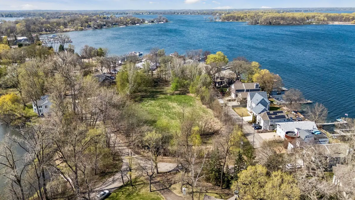 185 Lakeview Avenue, Excelsior, MN 55331 - #1