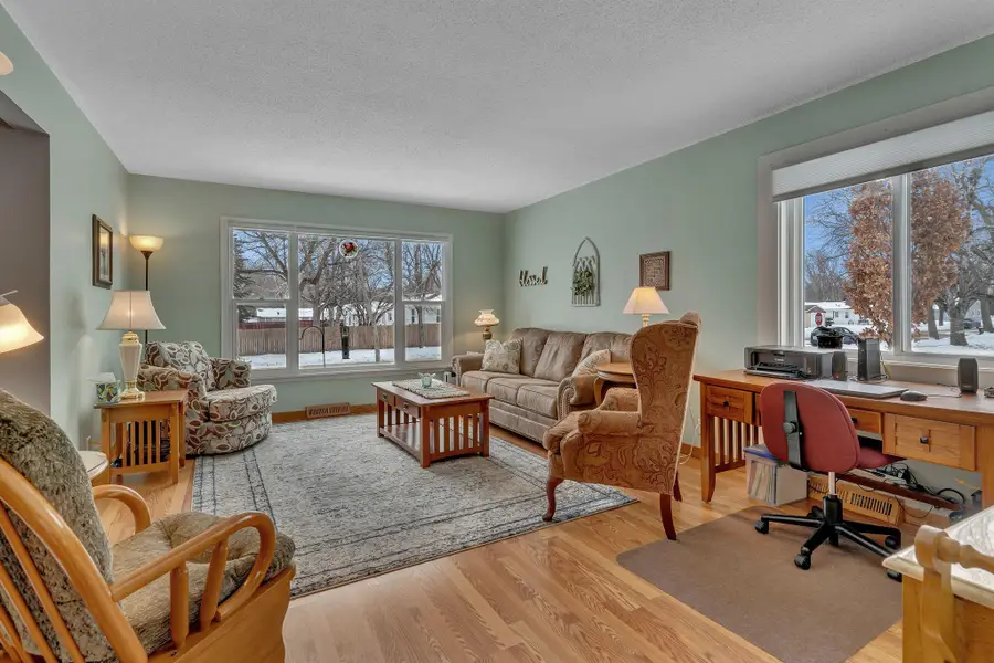 1304 9th Street Sw, Willmar, MN 56201 - #3