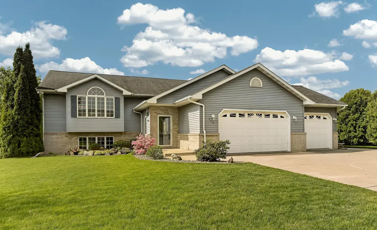248 Brubaker Drive, Saint Charles, MN 55972 - #1