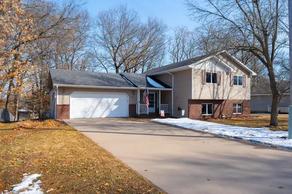 912 9th Street Ne, Little Falls, MN 56345