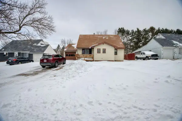 417 Arlington Road, Hoyt Lakes, MN 55750