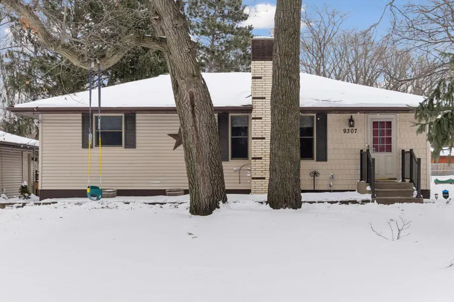 9307 Bataan Street Ne, Blaine, MN 55449 - #3