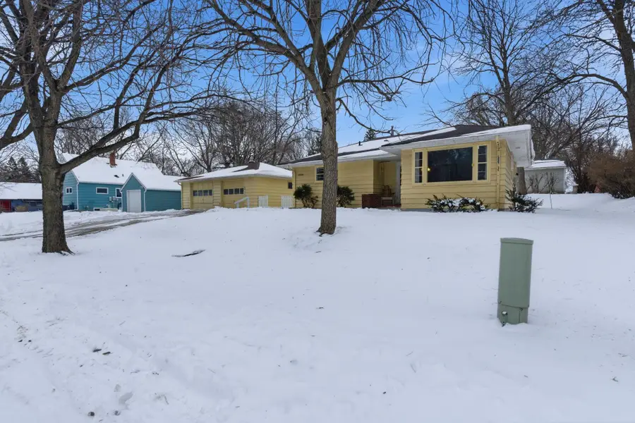 1509 Monongalia Avenue Sw, Willmar, MN 56201 - #2