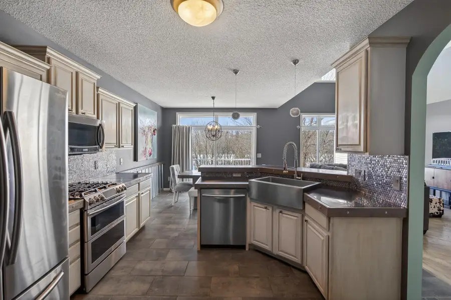 18911 Inca Avenue, Lakeville, MN 55044 - #2