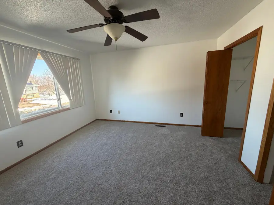 7581 23rd Street N, Oakdale, MN 55128 - #3