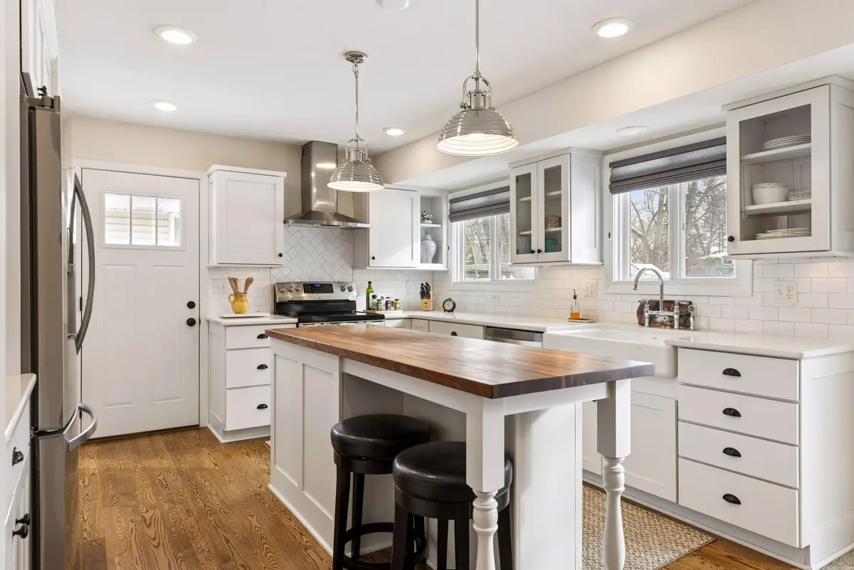 1516 Boone Avenue N, Golden Valley, MN 55427 - #1