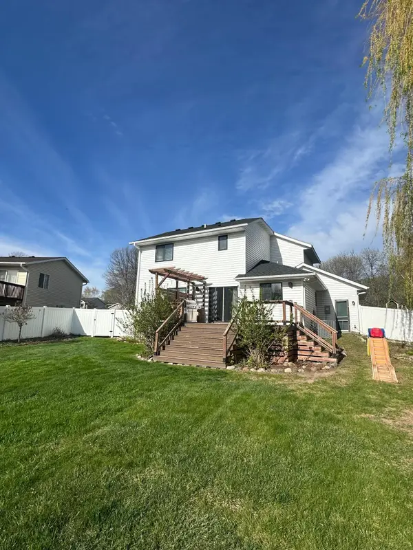 8406 Bear Avenue, Monticello, MN 55362