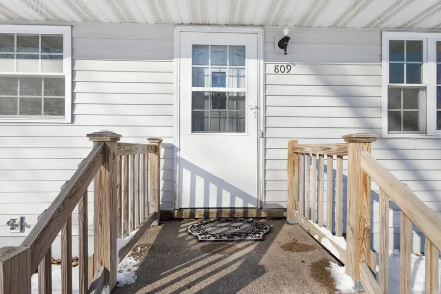 809 Oak Ridge Point Ne, Blaine, MN 55434 - #2