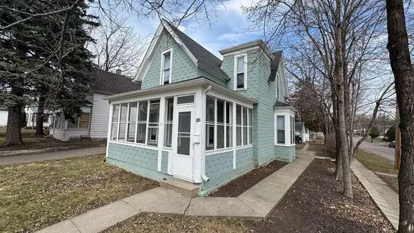 936 Duchess Street, Saint Paul, MN 55106