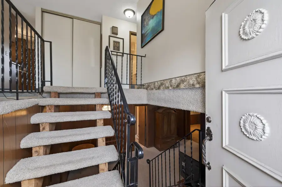 2420 Lancaster Lane N, Plymouth, MN 55441 - #2