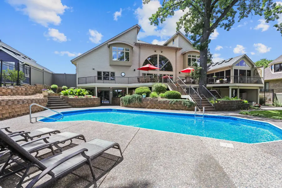 705 W River Parkway, Champlin, MN 55316 - #3