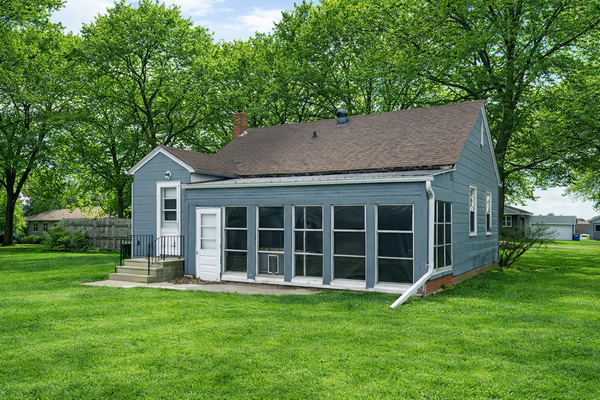 823 Columbus Avenue, Westbrook, MN 56183