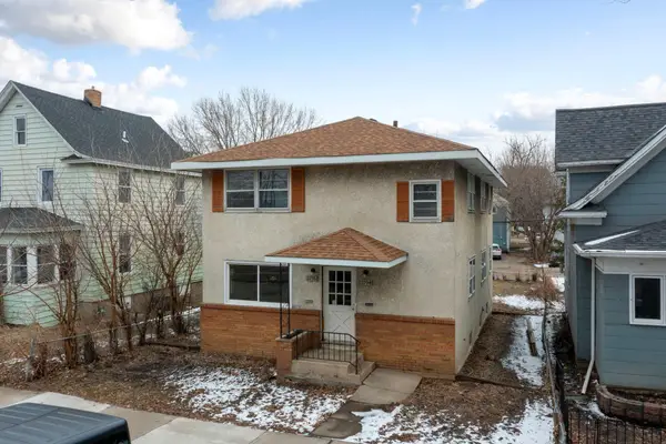 1094 25th Avenue Se, Minneapolis, MN 55414