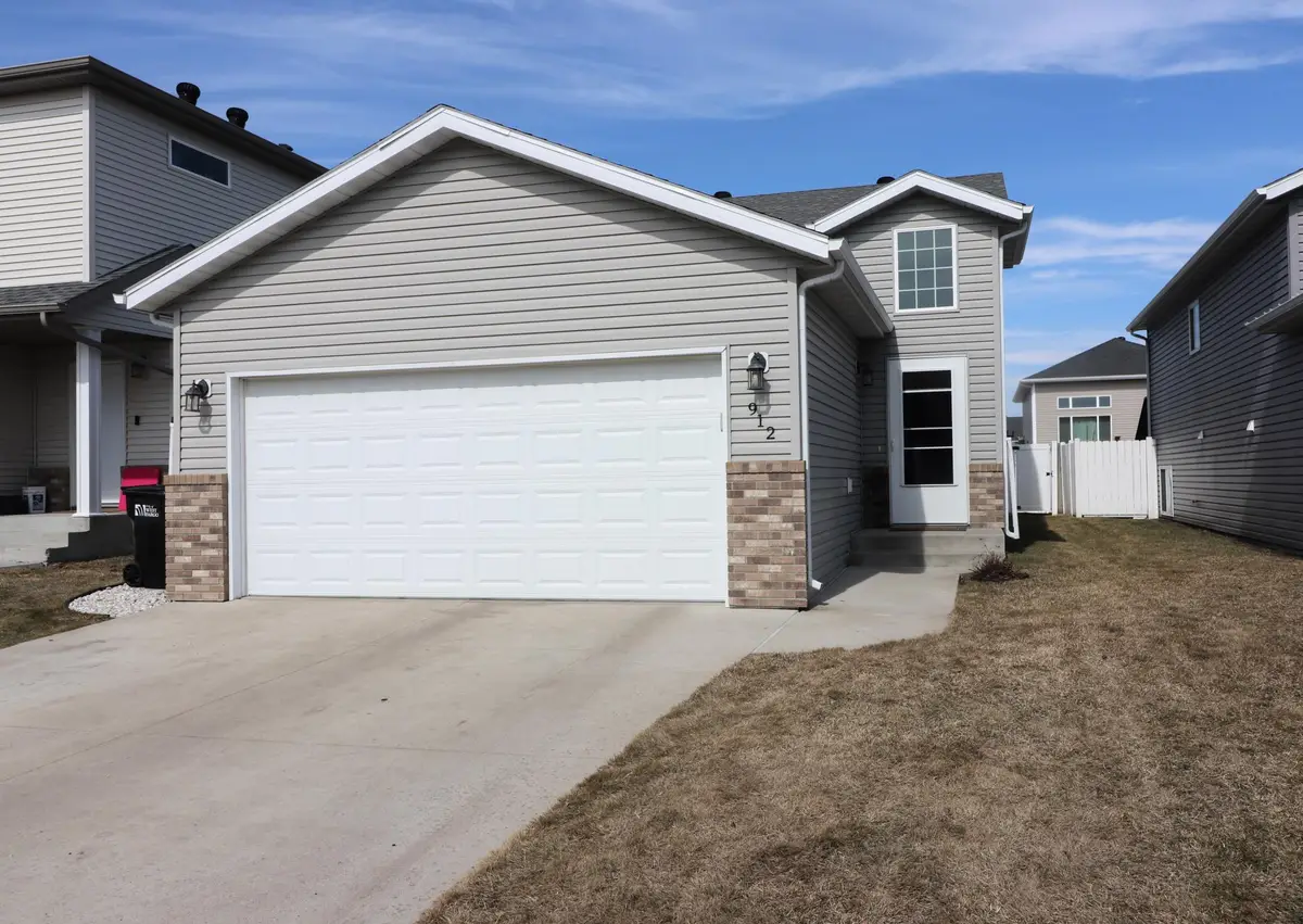 912 30th Avenue W, West Fargo, ND 58078 - #1