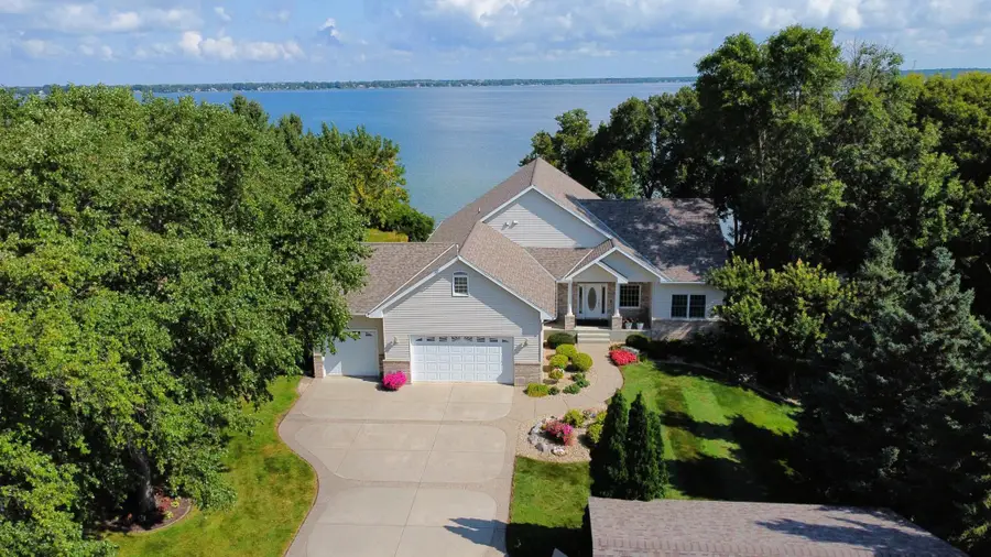 521 E Summit Street, Battle Lake, MN 56515 - #2