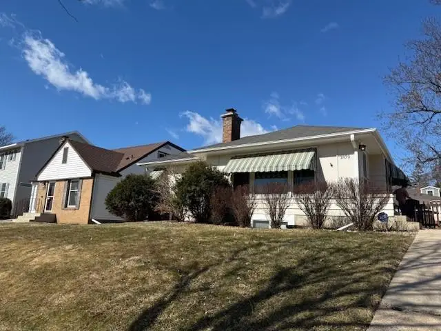 1879 Montreal Avenue, Saint Paul, MN 55116 - #1
