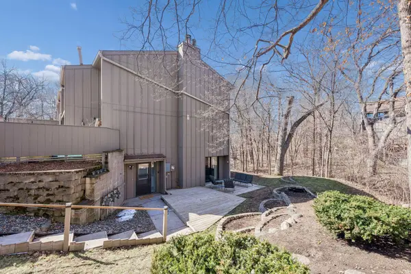 1811 Yuma Lane N, Plymouth, MN 55447