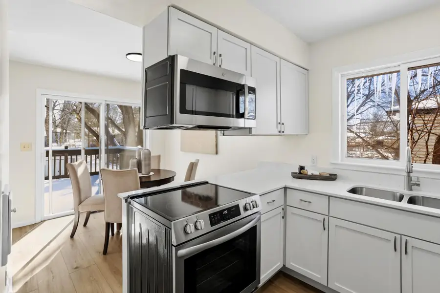 8391 Hefner Avenue S, Cottage Grove, MN 55016 - #3