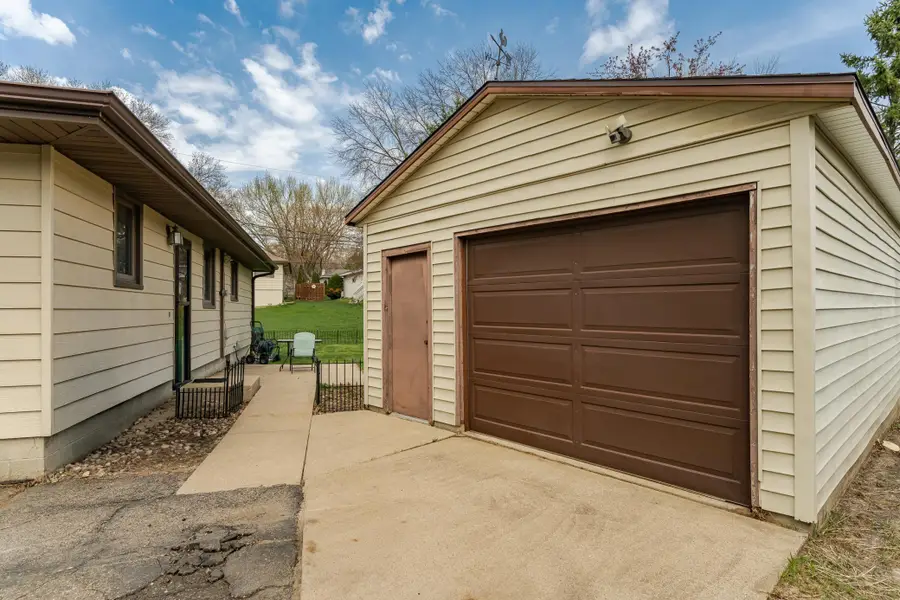 2724 12th Avenue Nw, Rochester, MN 55901 - #2