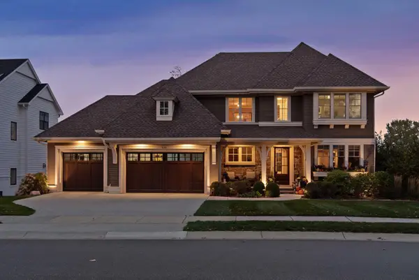 696 Woodland Hill Court, Medina, MN 55340