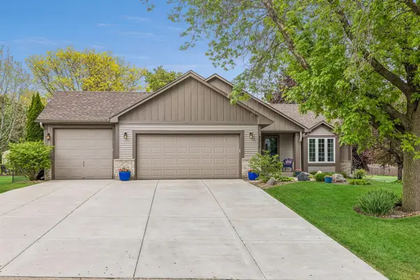 8852 Rainier Drive, Woodbury, MN 55125