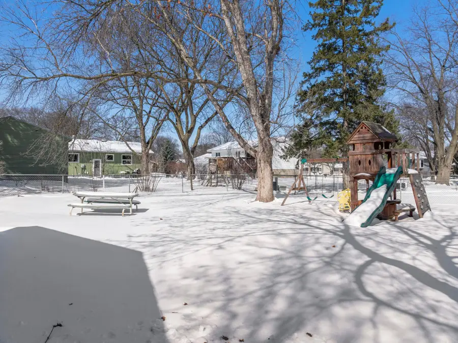 1663 9th Avenue Se, Rochester, MN 55904 - #3