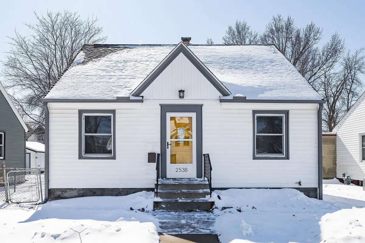2538 4th Avenue E, North Saint Paul, MN 55109 - #1