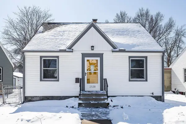2538 4th Avenue E, North Saint Paul, MN 55109