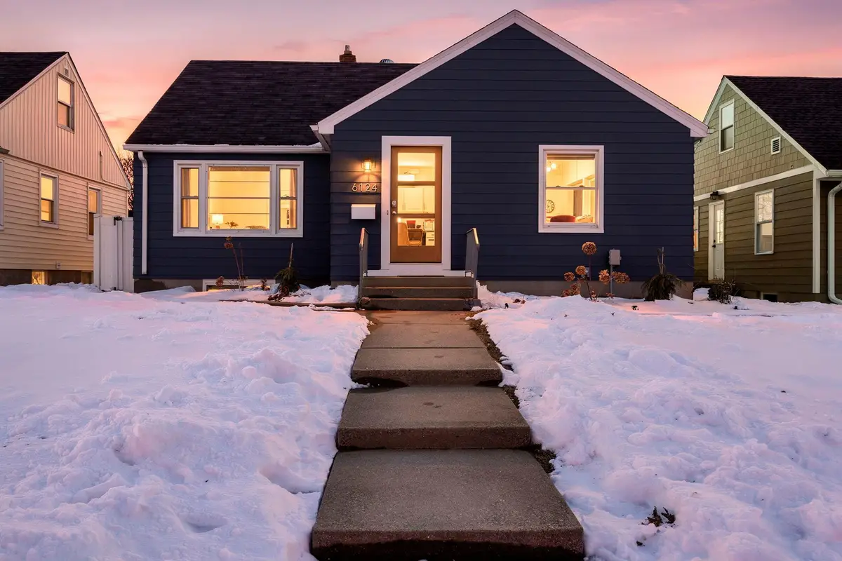 6124 Thomas Avenue S, Minneapolis, MN 55410 - #1